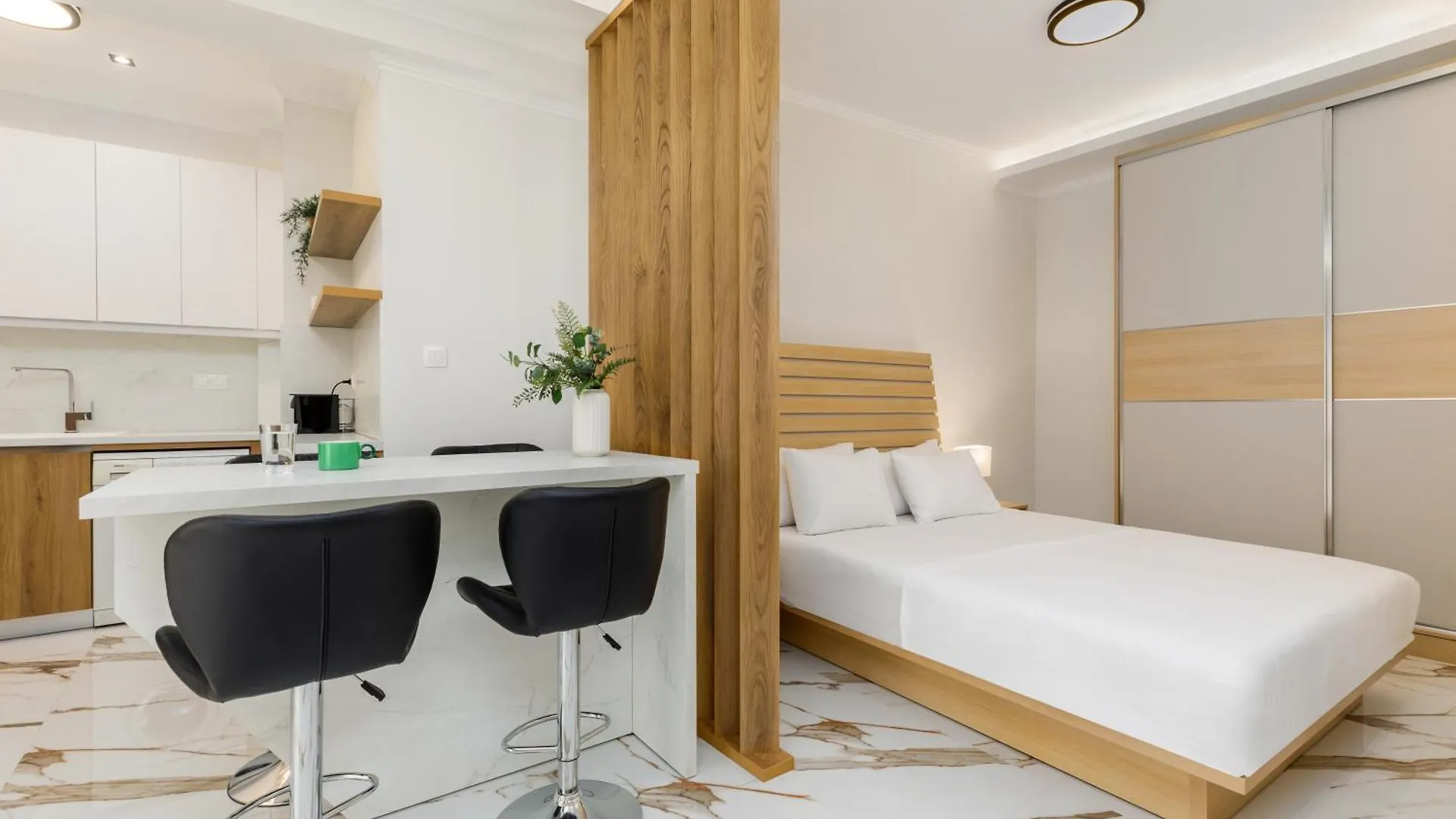 Simone By Halu!, Apartments In The Center Салоники